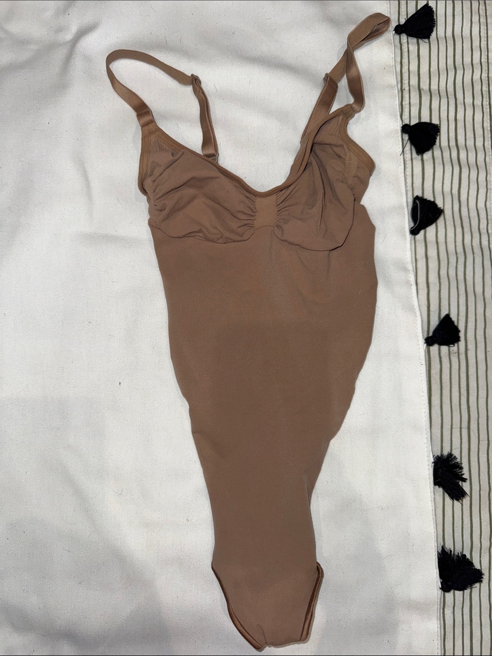 NWOT SKIMS deep plunge low-back thong bodysuit